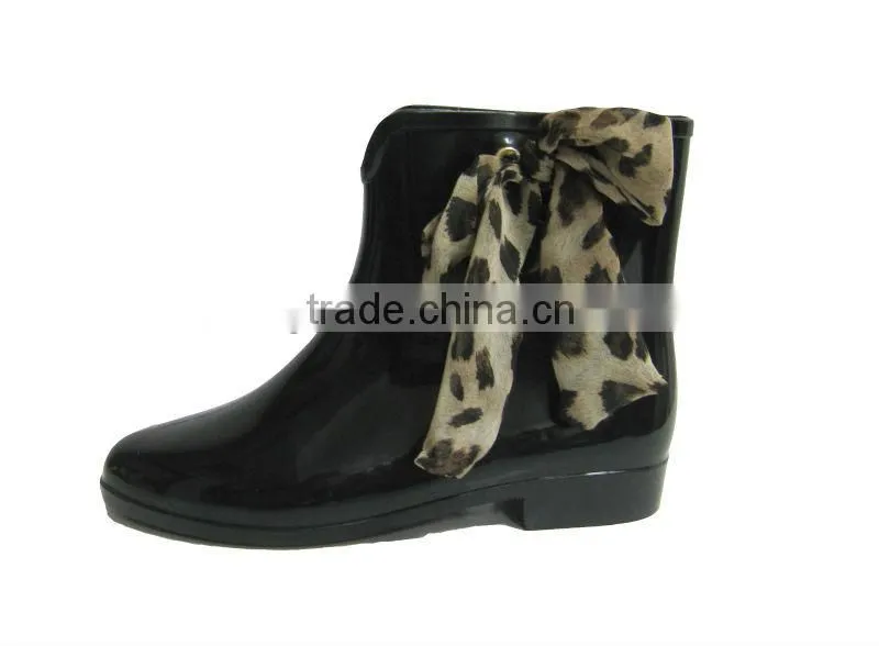 2013 Ladies' Cheap Ankle PVC Rain Boots