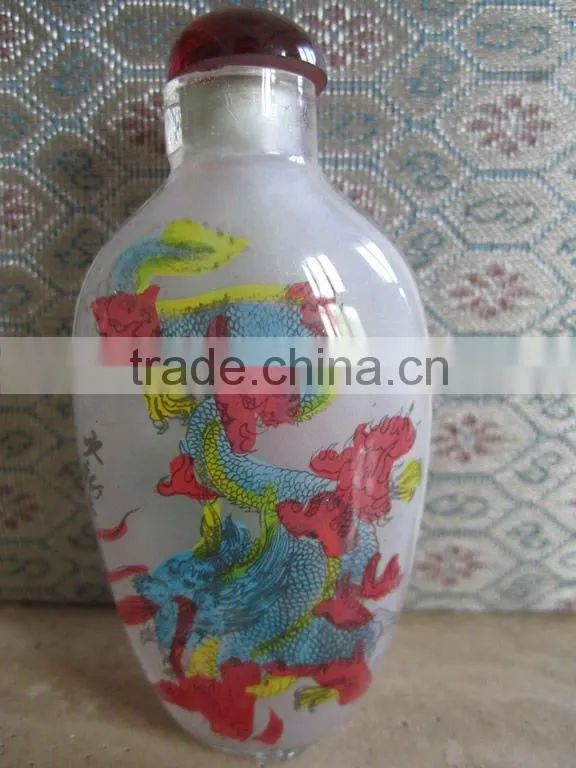 Chinese Traditional snuff box c/w Picture of Dragon Gallop
