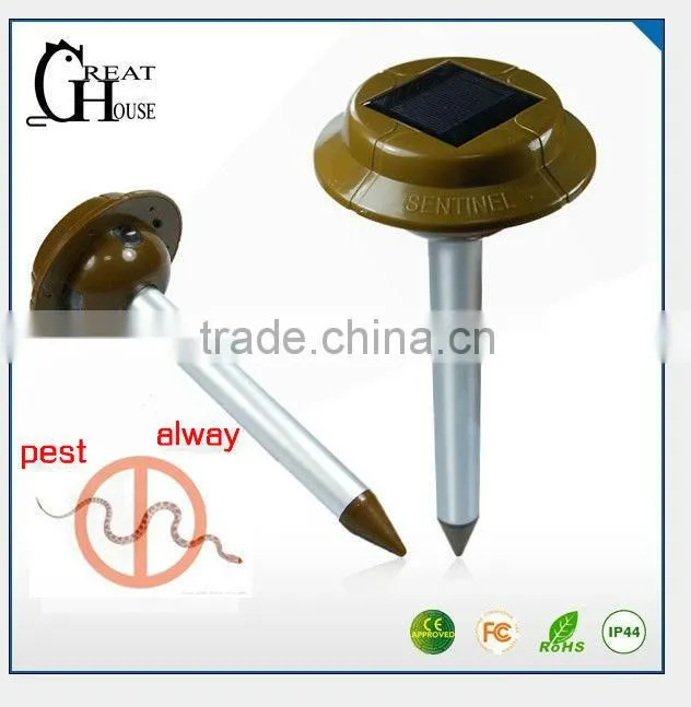 GH-318 Paten solar snake repeller with vibration pulse
