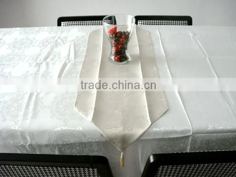 HOT SELLING CHEAP 100%POLYESTER SOLID Damask Table Cloth