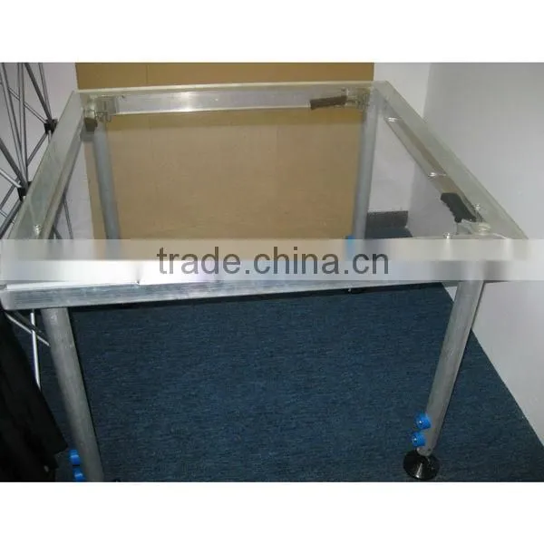 Assembling stage truss roof for event stage
