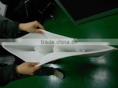 Automatic high frequency sealer for polyester air pocket filter making
