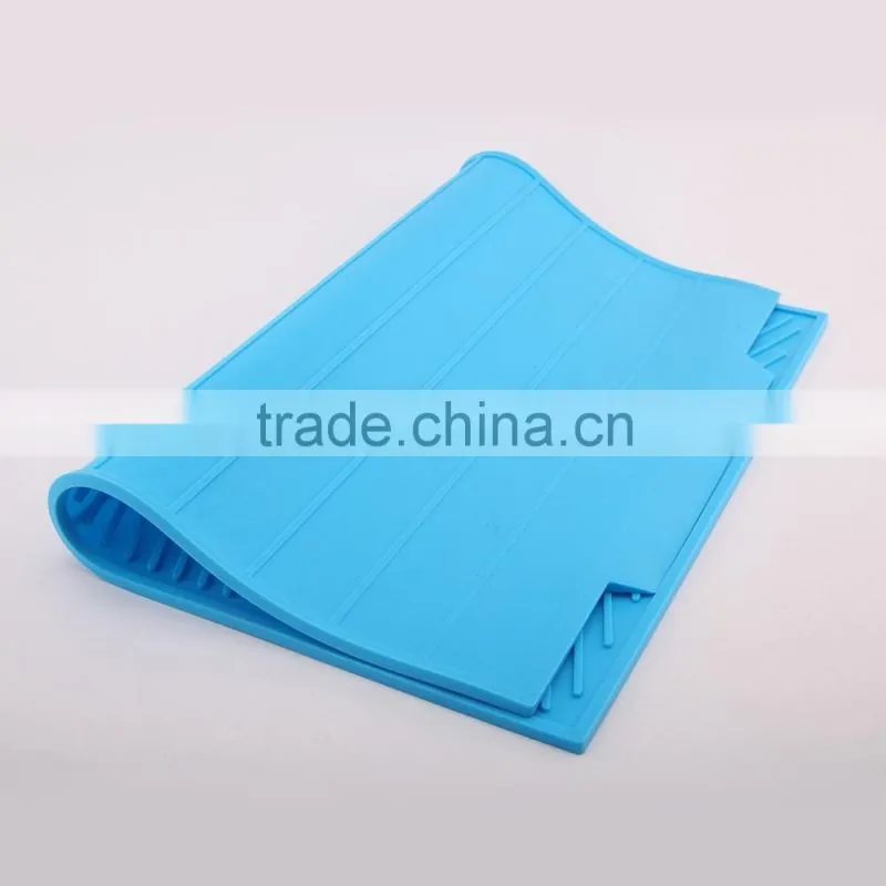 Slip heat resistant kitchen silicon mats/pot holder/food grade silicone pot holder
