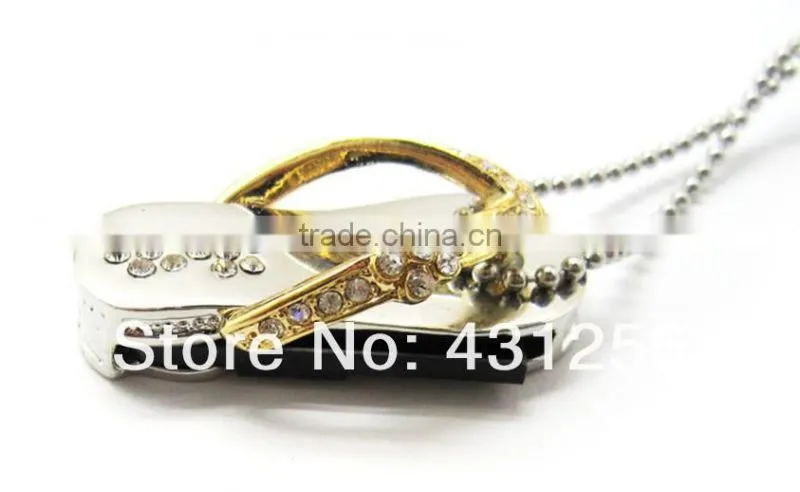 2016 New fashion heart shape USB flash drive for students