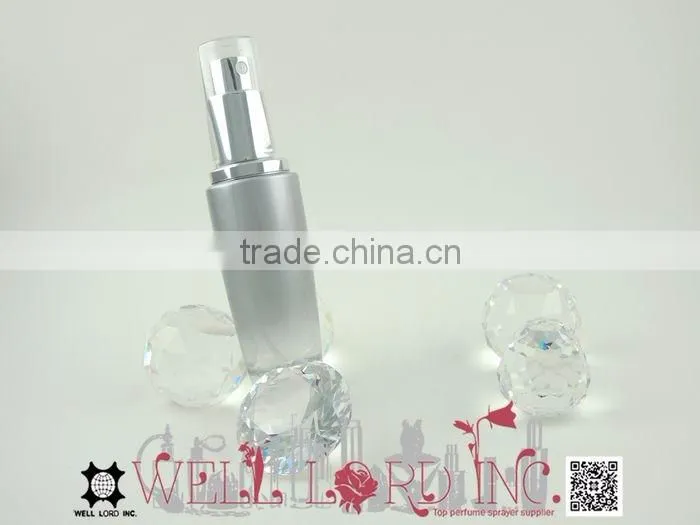 Fashion icon silver spray cosmetic pump sprayer with plastic cap