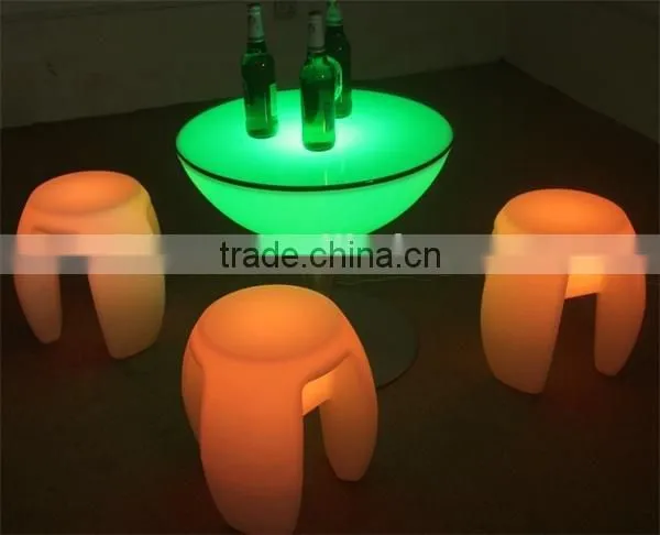 Color change LED plastic beach lounge chairs with romete