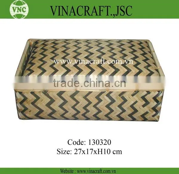 Small bamboo box for gift packing