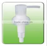 Lotion dispenser pump for extruding the liquid
