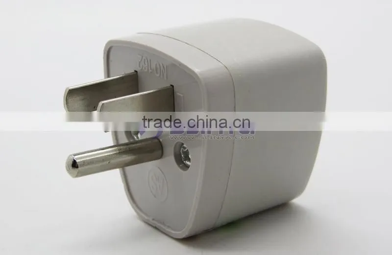 Universal Travel Power Plug to USA AC Plug adapter ( 3-pin ) electrical plug