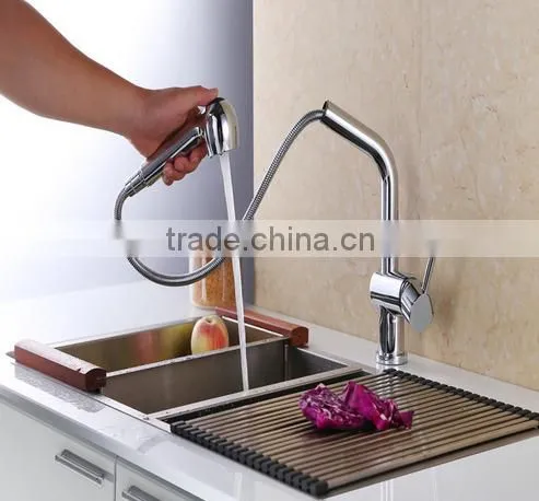 China Retractable Pull Out Spout Any direction Faucet Kitchen Spray