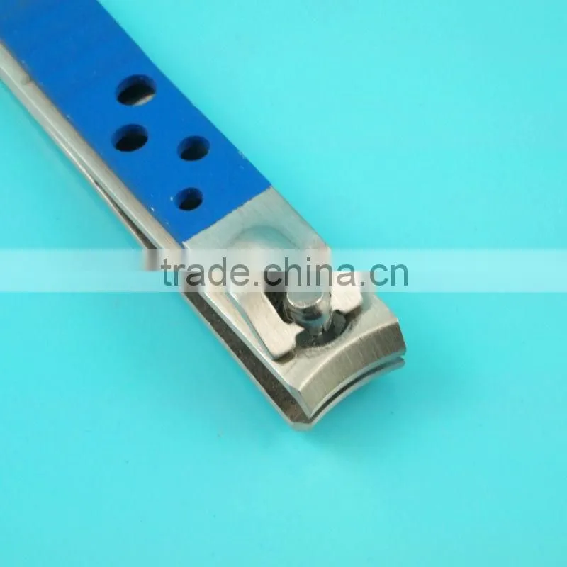 Blue colored rubbers & plastic handle square nail clippers