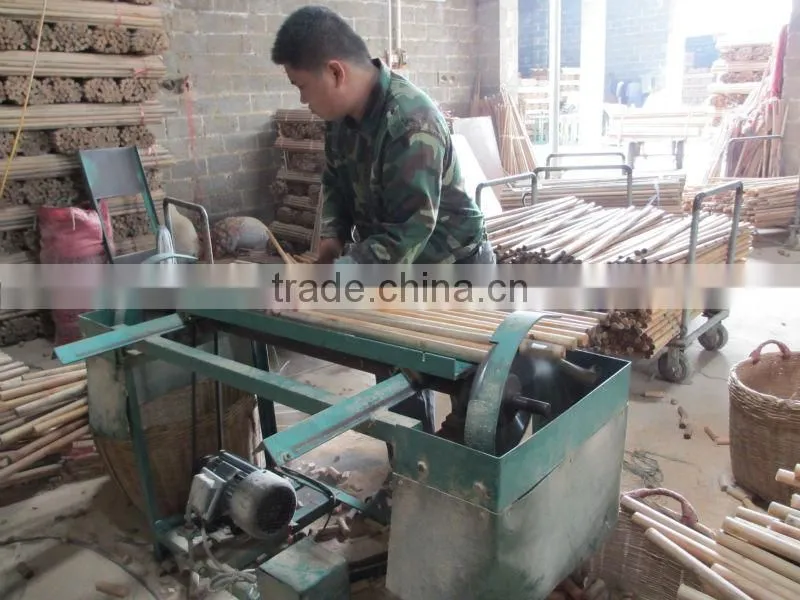 Short delivery day wooden handle for grass broom