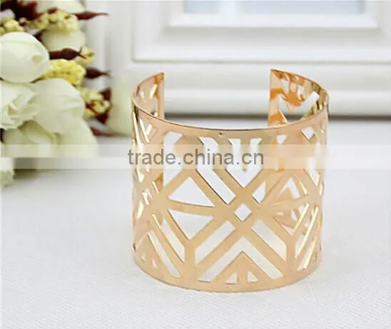 South Korean round hollow women bangles with gold plated