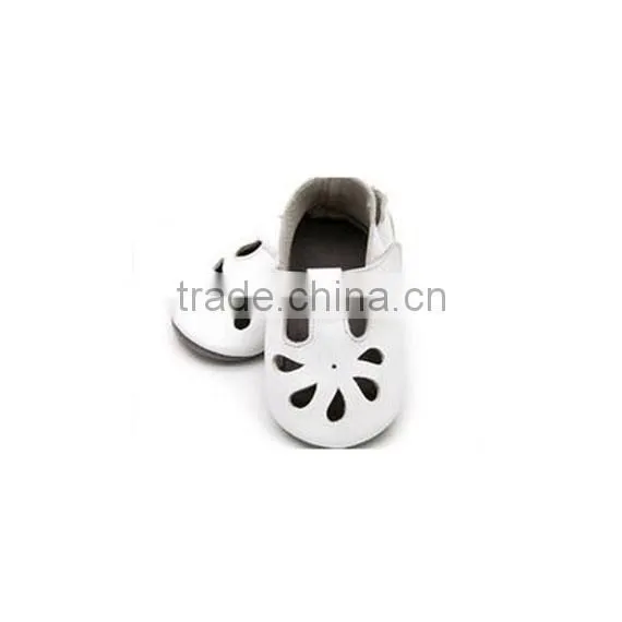 New arrival 2017 hole leather cute kids dress shoes