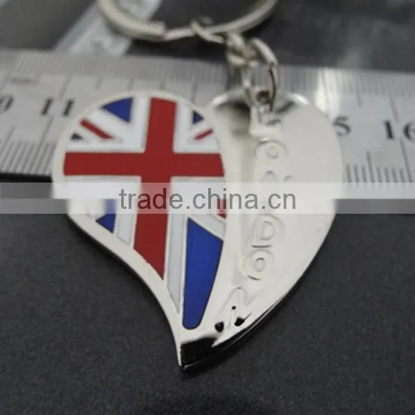 wholesale fashion customized metal hat keychain