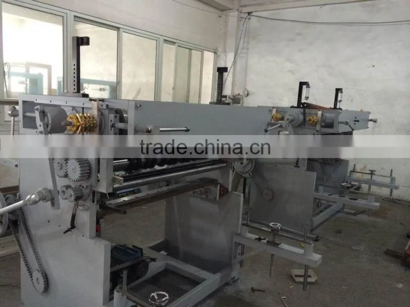 Multi-specifications cotton pad cutting machine
