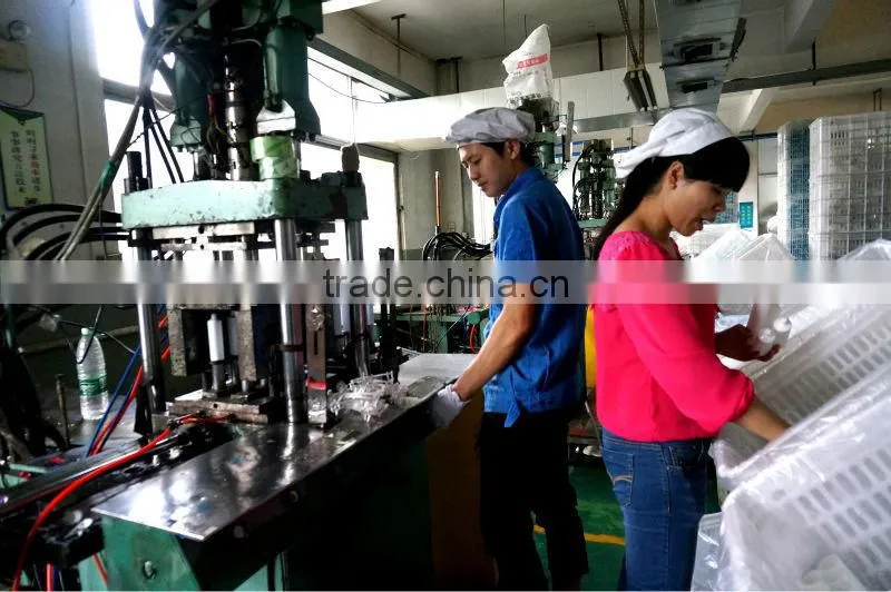 Extruded Plastic Tubes for Sunblock Packaging