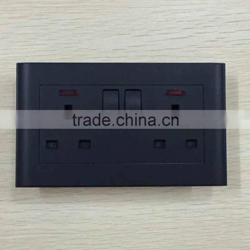 2016popular 2 gang 2 way switch+6 pin socket