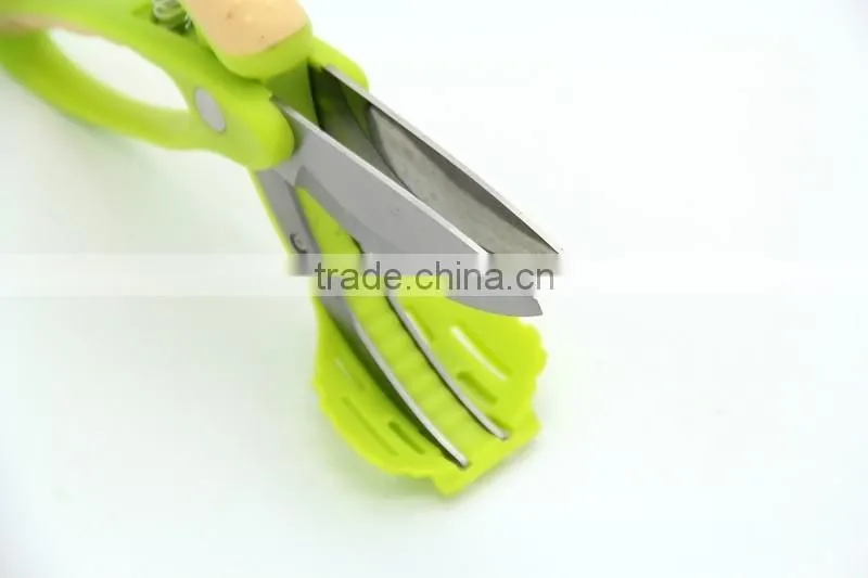 Amazon Trudeau Toss and Chop Salad Tongs cutter