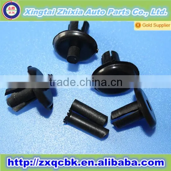 Fast Selling High Quality Push Type Retainers Automotive Plastic Clips
