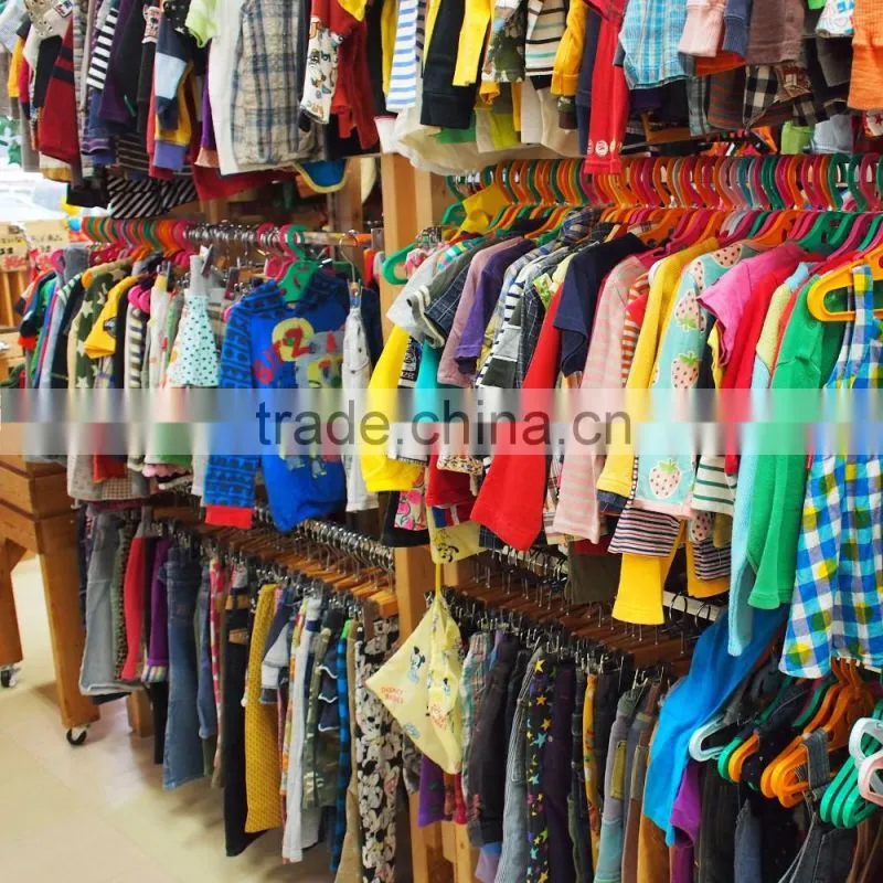Various kinds of in stock second hand leather shoes in wide range of sizes