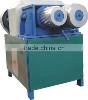Waste tire recycling cutting rubber crumb machine