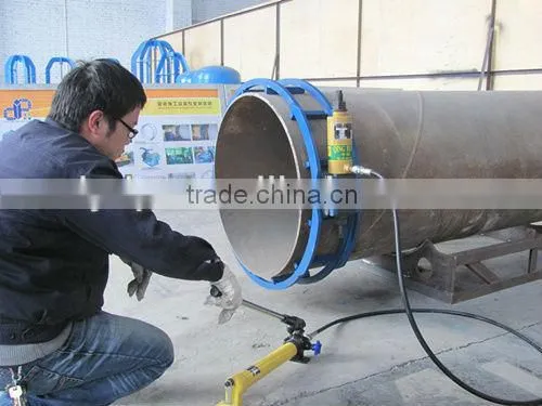 Hydraulic pipeline tacking clamp