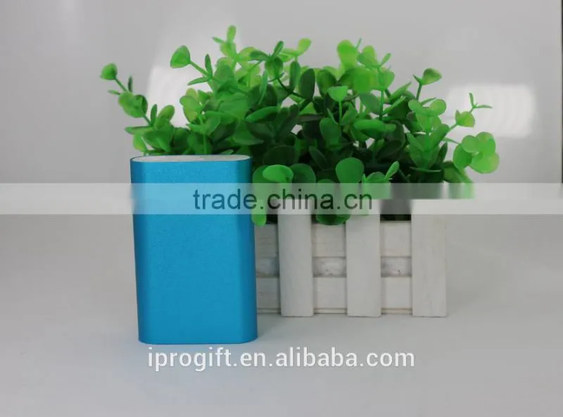 New Design retail outdoor busniess travel power bank 6000mah