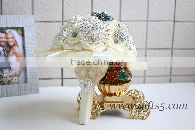 High quality luxurious blue wedding buquet