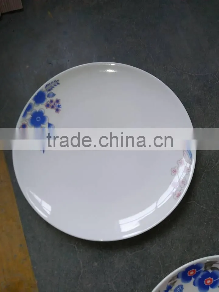 10.5inch ceramic moon shaped plate with flower design for Cameroon