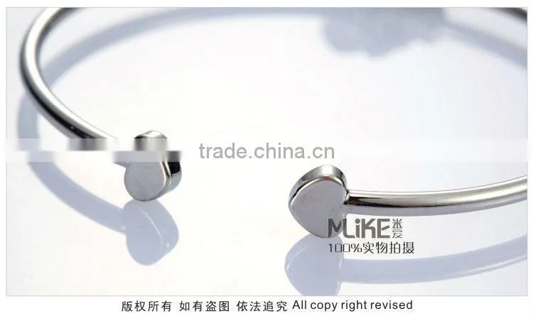 fashion bangle with Crystal M3011