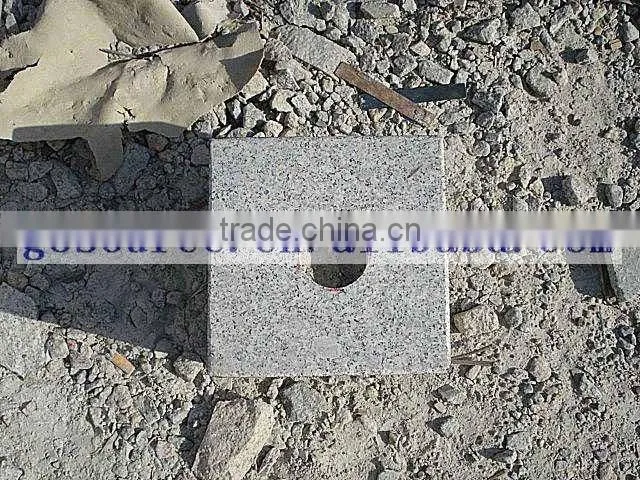 garden stone lantern