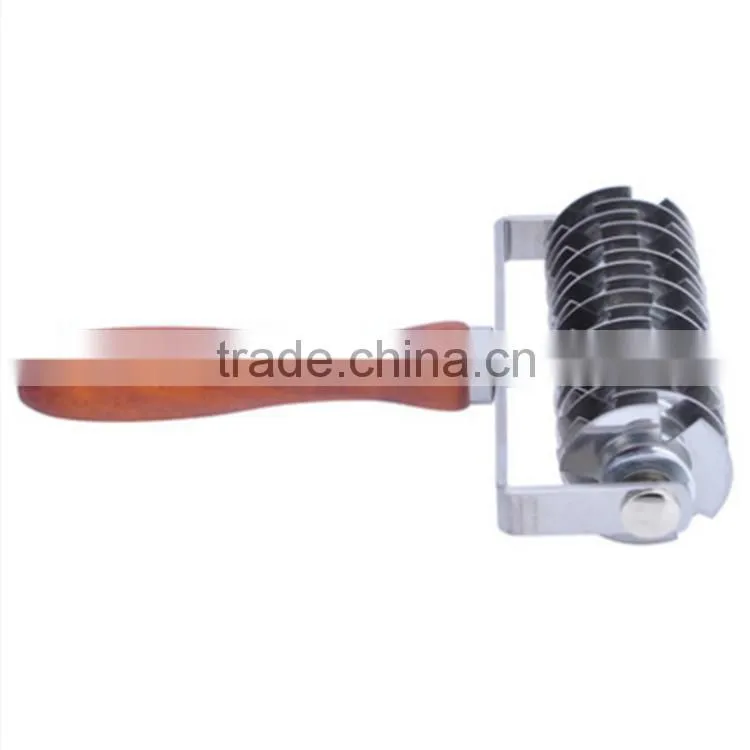 Roller blade with wooden handle ,stainless steel net roller,dessert pizza wheel roller