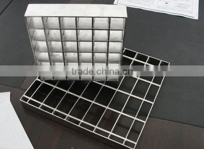 Dovetail Pressure Locked grating