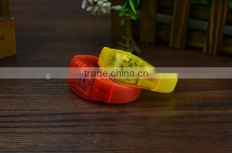 2016 Hot New Products Pre-Programmed Sound Reactive Wristbands For Circulation,led bracelet