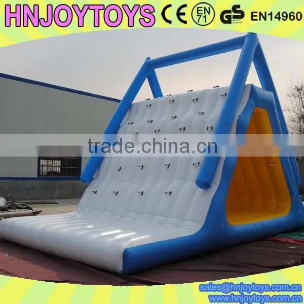 Summer hot sale inflatable water game inflatable water floating island