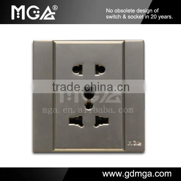 Q7L Series C05/13 L 13A multi socket