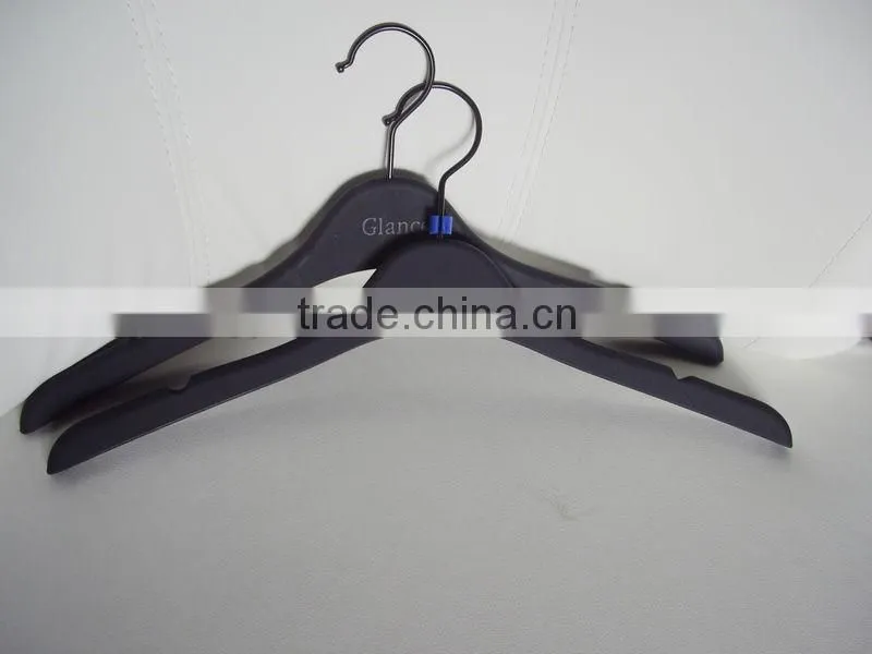 black plastic top clothes no slip hanger