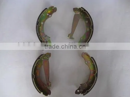 Good quality & Low price Auto Spare Parts Power rear brake shoes for Geely ck