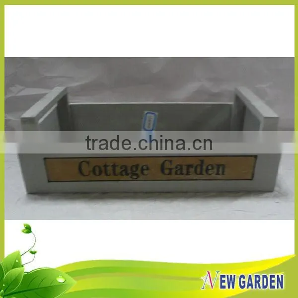 Fashionable Customzied Barrel Shape Wooden Different Types Flower Pots