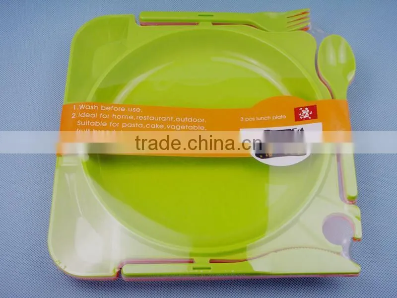 Plastic square lunch box with pork,fork and knife