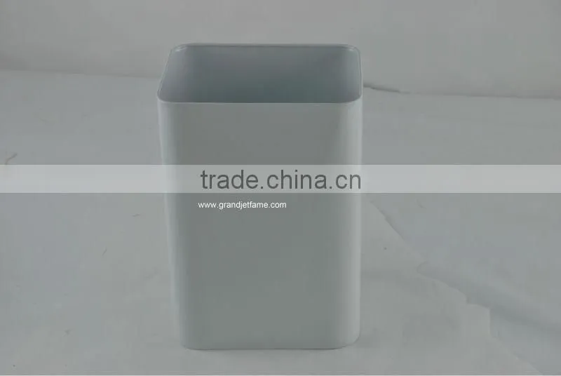 home decorating white small square ash bin