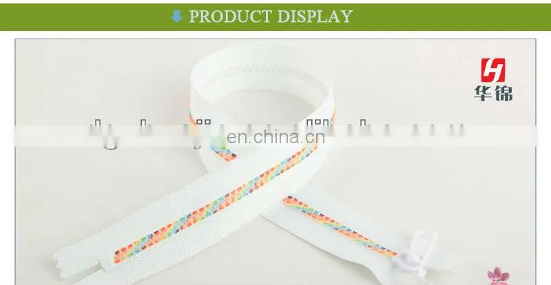 Durable rhinestone zipper