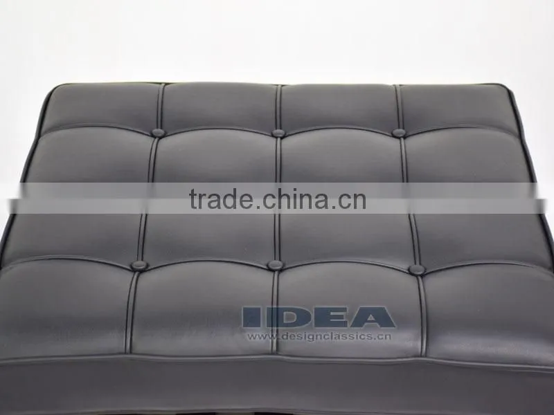 DC2001 Replica Barcelona Ottoman Black