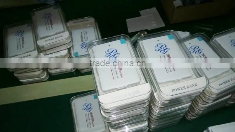 2016 hot promotional gift custom logo 2500mah portable ultra thin credit card size power bank battery pack charger