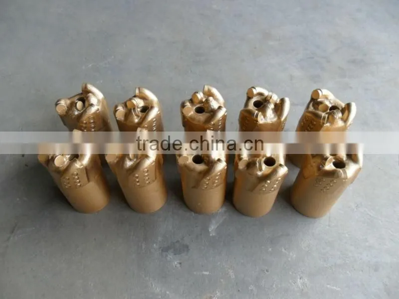 4 wings step drag bit