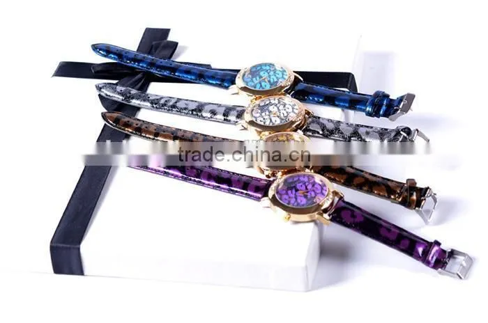 2016 New Popular Vintage Ladies Watch Vintage Wrist Watch Vintage Bracelet Watch with leather purse gift set