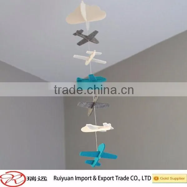 Promotion gifts alibaba express felt baby mobile made in china