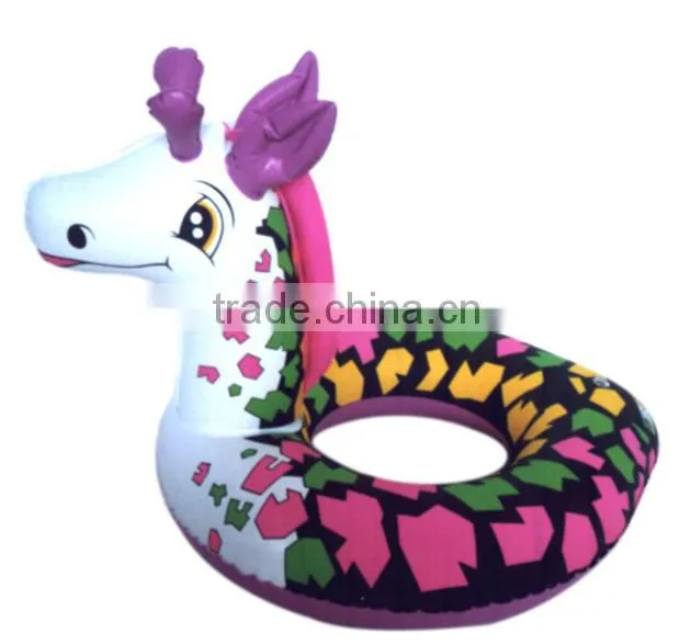 Children swimming laps/The giraffe children swimming laps/Animal swimming laps