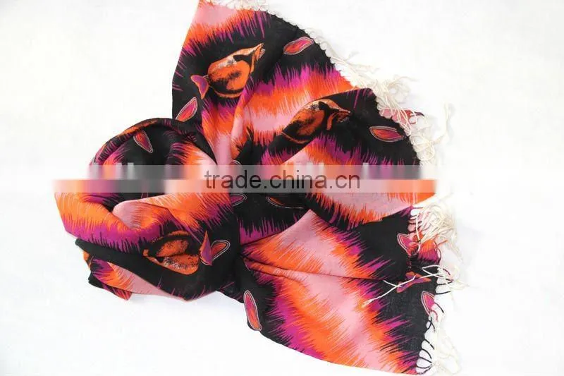 fashion wool printed scarfs & shawls